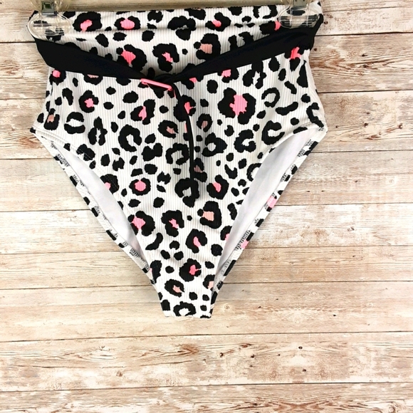 No Boundaries, Animal Print swimsuit bottom,Sz 3-5 - Picture 2 of 6